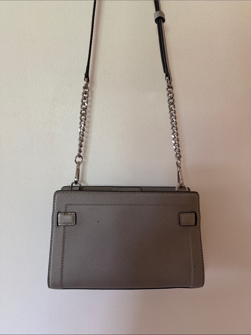 Michael Kors Gray Saffiano Leather Crossbody with Silver Chain - Picture 3 of 6